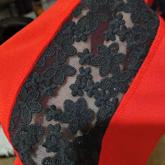 Set Of 3 Pair Of Leggings POP Fit Torrid  Black Red Activewear - Picture 5 of 10